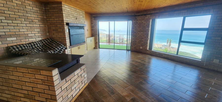 5 Bedroom Property for Sale in Dana Bay Western Cape